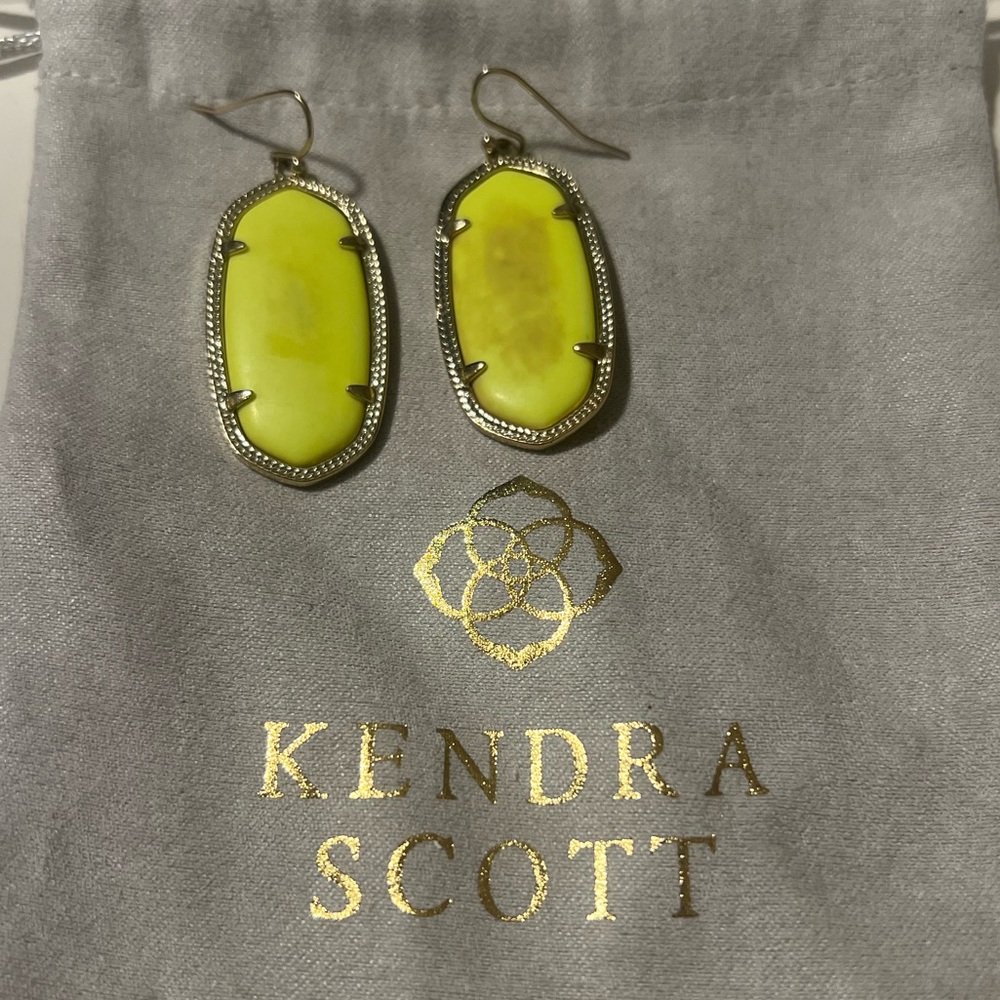 Kendr Scott Drop Earrings
